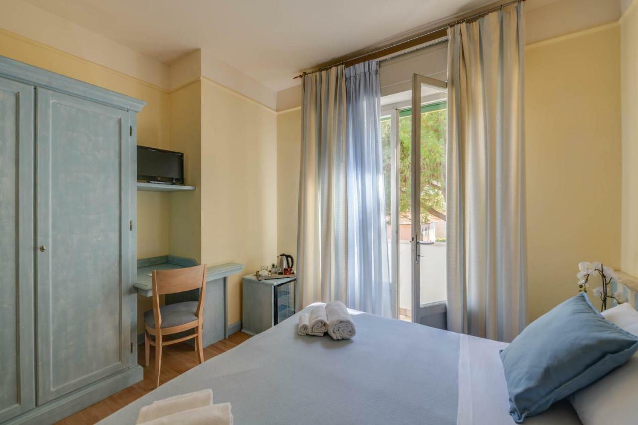 Hotel Massimo 마리나디세시나 외부 사진